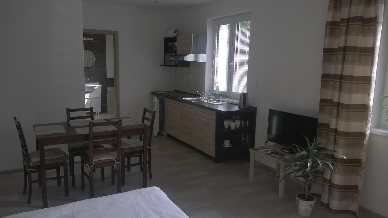 Apartman U Toma Frydlant nad Ostravici Luaran gambar